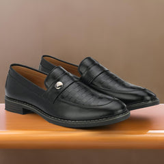 Attitudist Unisex Handcrafted Classic Black Plain Basket Loafer