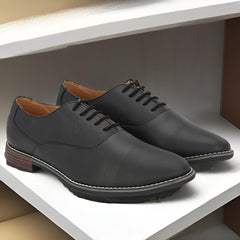 Attitudist Unisex Handcrafted Plain Oxford Matte Black Formal Derby Shoes With Textured Toe